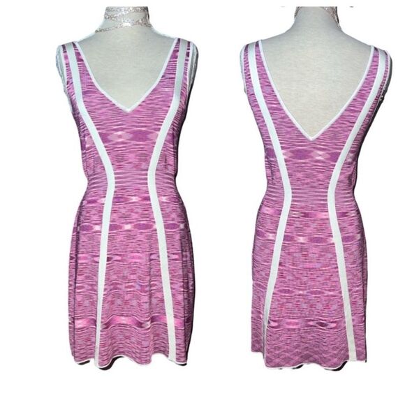 AS by DF St. Tropez Knit Deep V Neck Line Fit-&-Flare Mini Dress Size Medium NEW - Picture 8 of 10